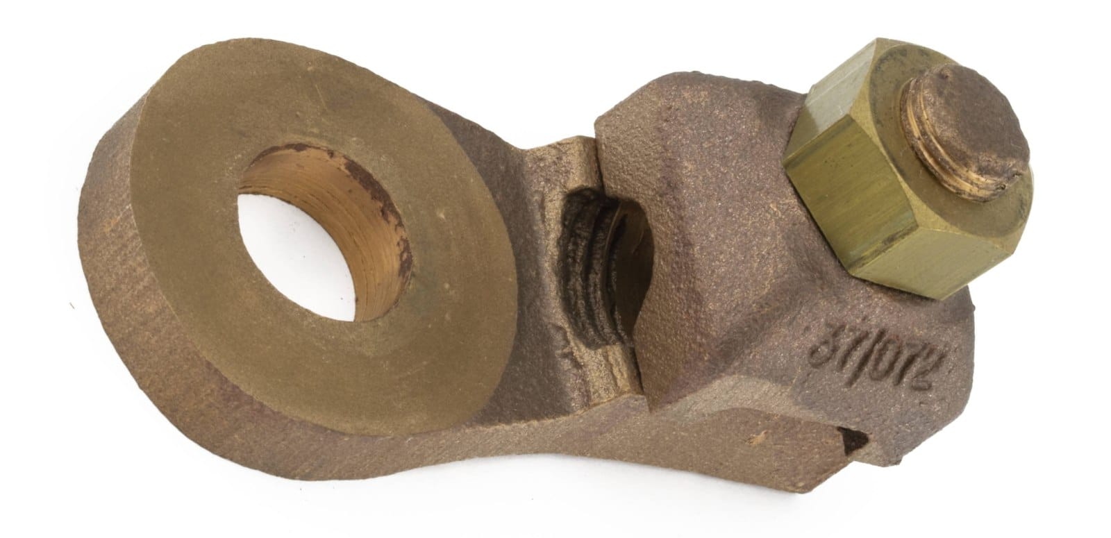 Type Q bolted cable lug with brass body and nut