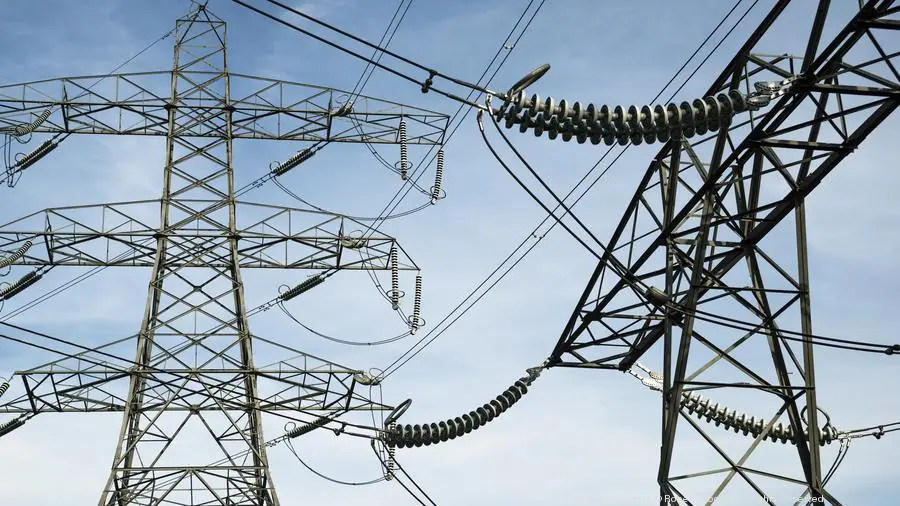 Transmission towers with insulator strings